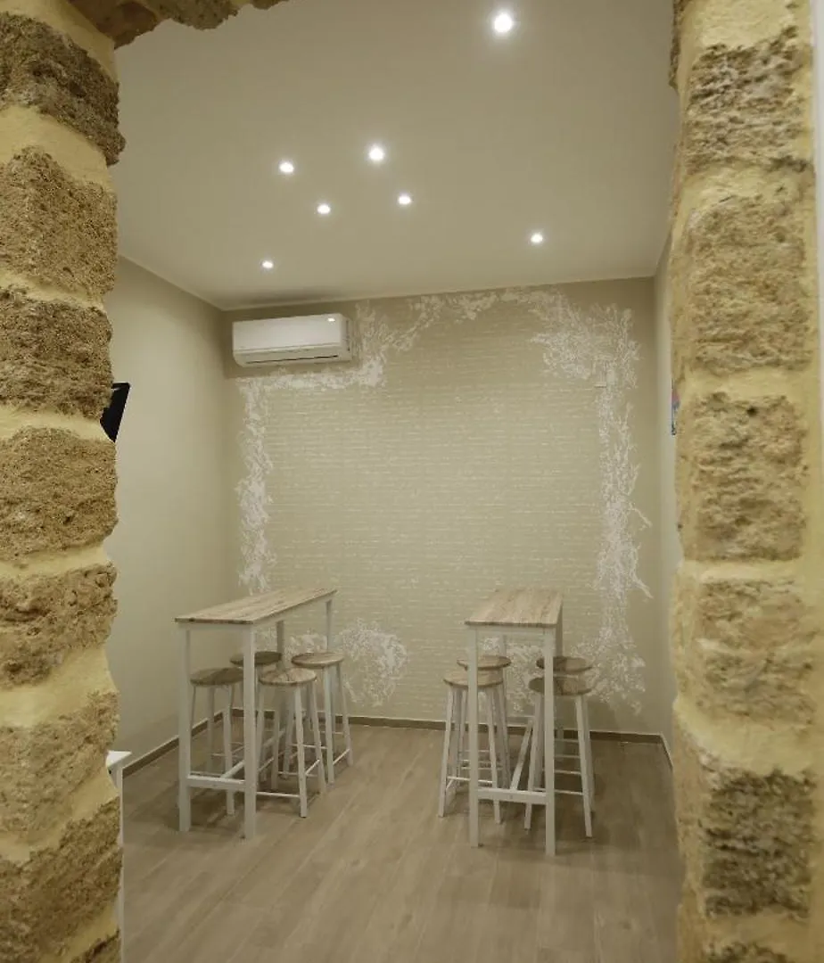 Bed and Breakfast House Stazione Palermo 0*,